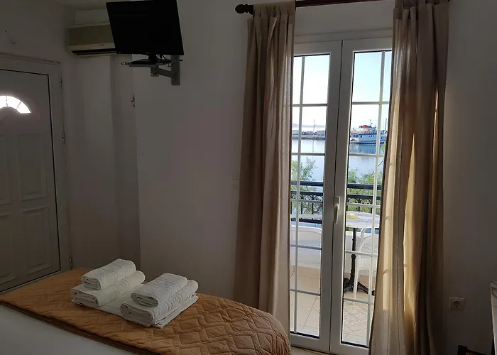 Hotell En Plo Elafonissos